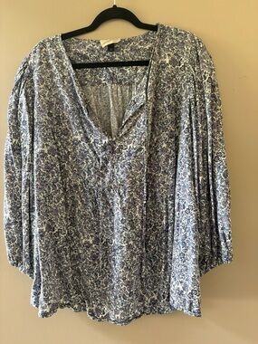 Universal Thread Blue Floral Peasant Tunic Top